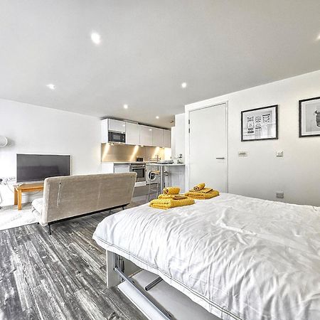 City Waterside, Old Street, Angel, Entire Private Apartment London Luaran gambar