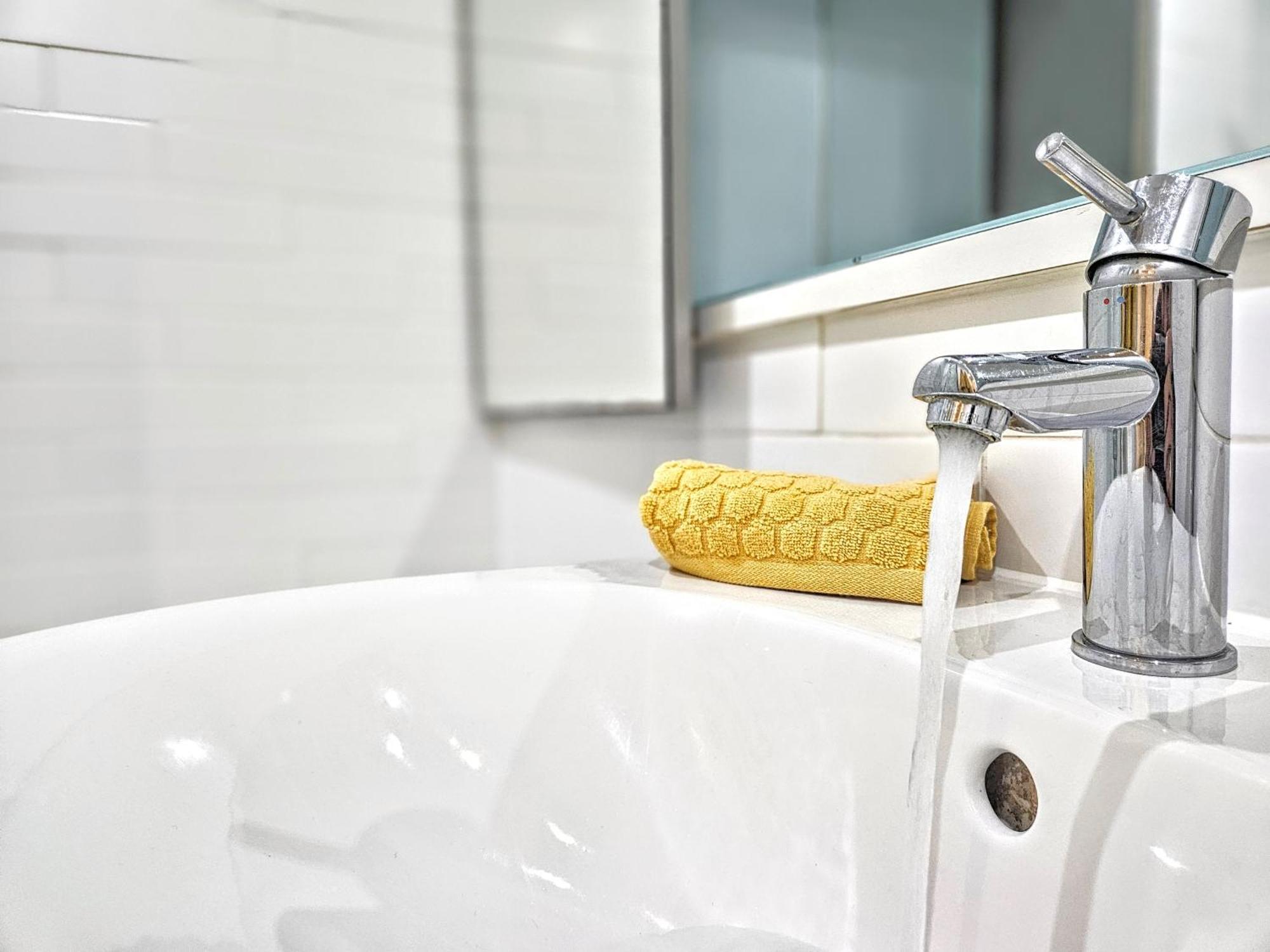 City Waterside, Old Street, Angel, Entire Private Apartment London Luaran gambar