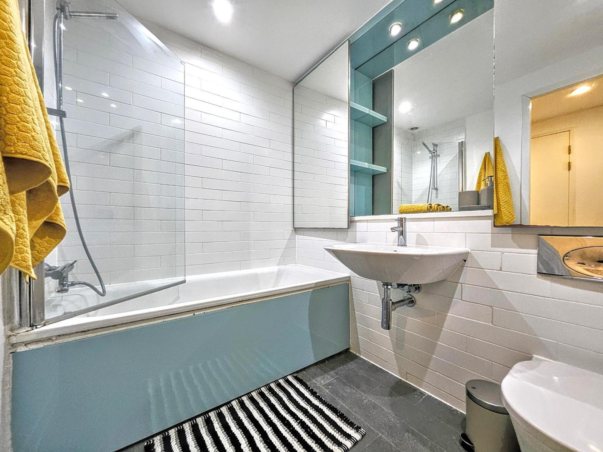 City Waterside, Old Street, Angel, Entire Private Apartment London Luaran gambar